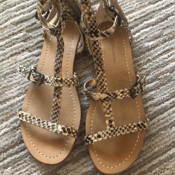 BCBG snakeskin high gladiator sandals - Picture 3 of 4